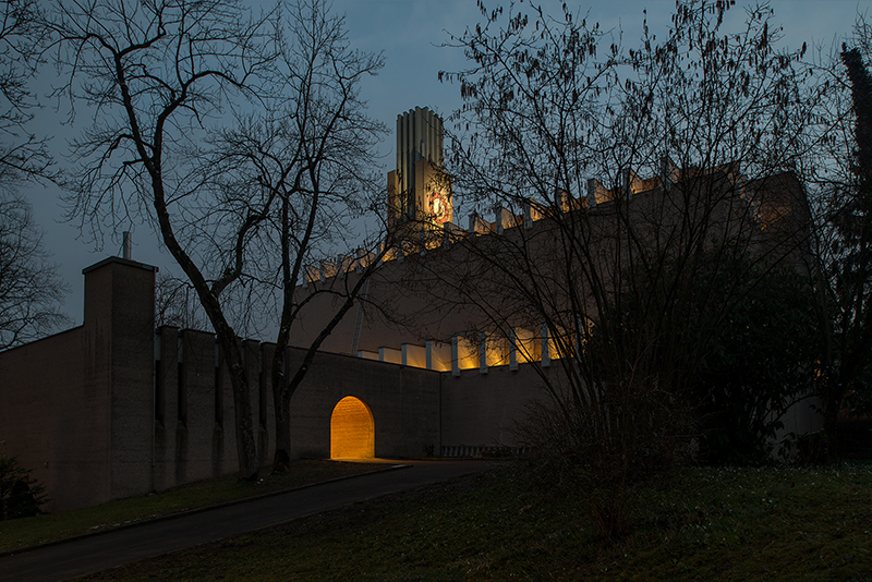 Kirche Glaubten - Nachtwirkung der Oblichter - Bild: Juliet Haller, Denkmalpflege Zürich